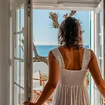 The Sea Club Hotel