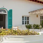 The Sea Club Hotel 4*
