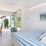 The Sea Club