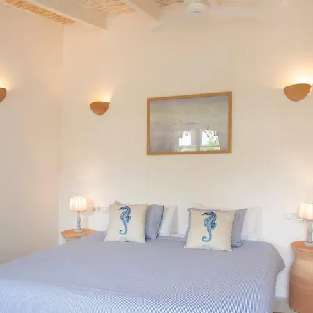 The Sea Club Bed & Breakfast