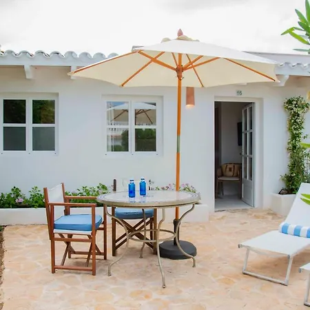 The Sea Club Bed & Breakfast 3*