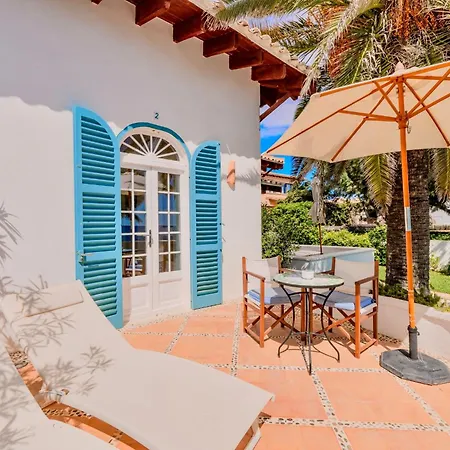 The Sea Club Bed & Breakfast