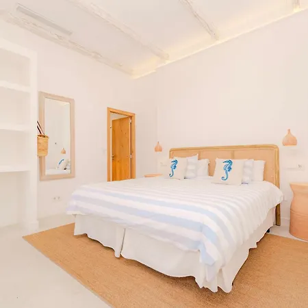 The Sea Club Bed & Breakfast 3*