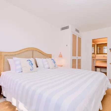 Bed & Breakfast The Sea Club