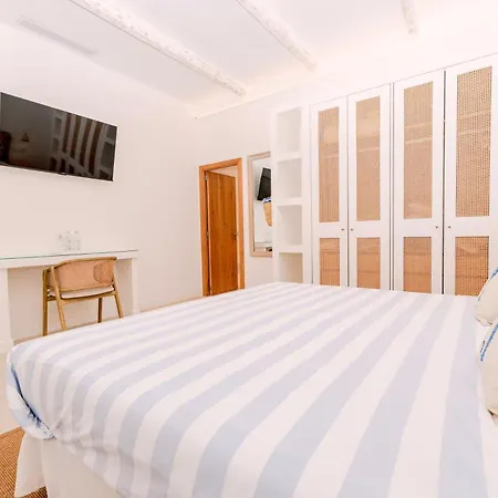 The Sea Club Bed & Breakfast 3*