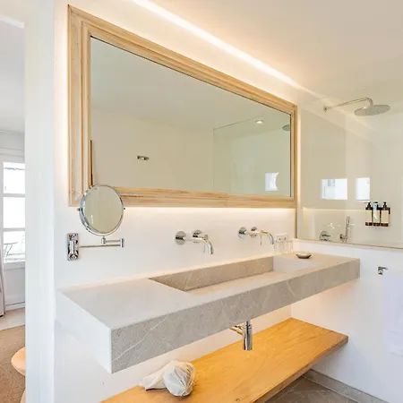The Sea Club Bed & Breakfast 3*