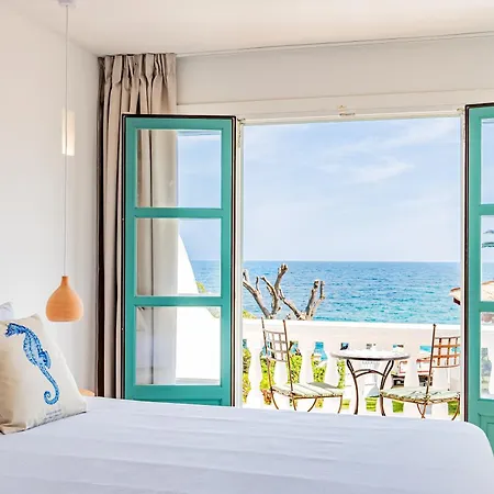 The Sea Club Bed & Breakfast 3*