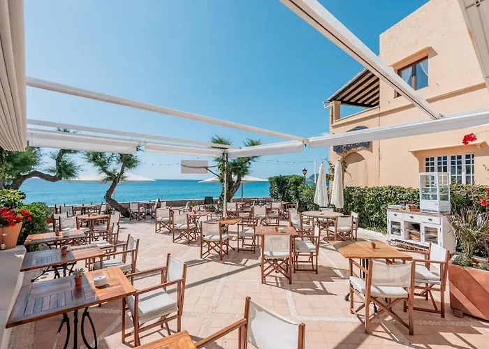 The Sea Club Отель