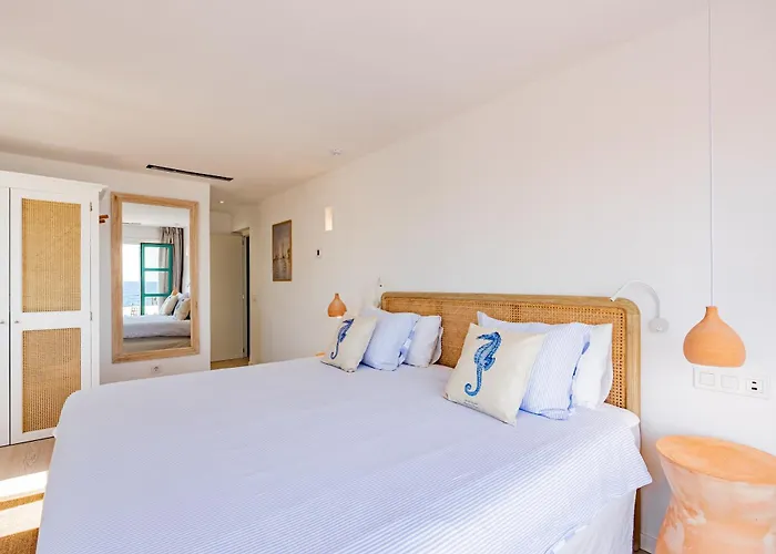 Отель The Sea Club 4*