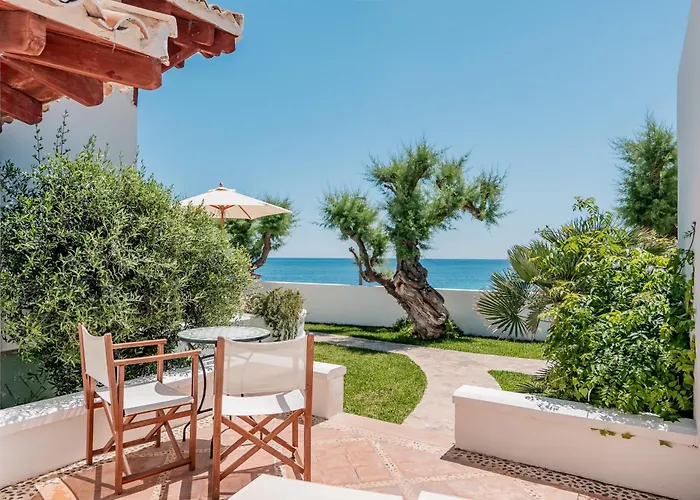 The Sea Club Отель