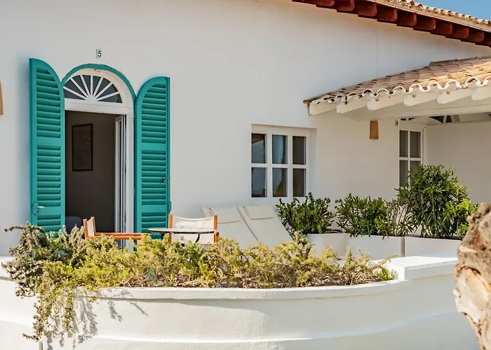 The Sea Club Готель 4*