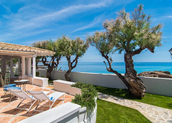 The Sea Club Отель