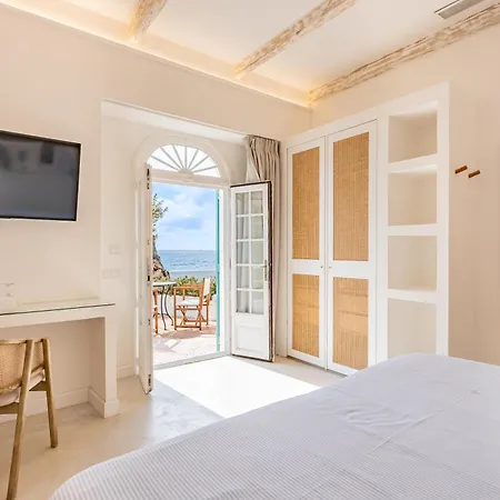 The Sea Club 4*