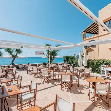 The Sea Club Szálloda