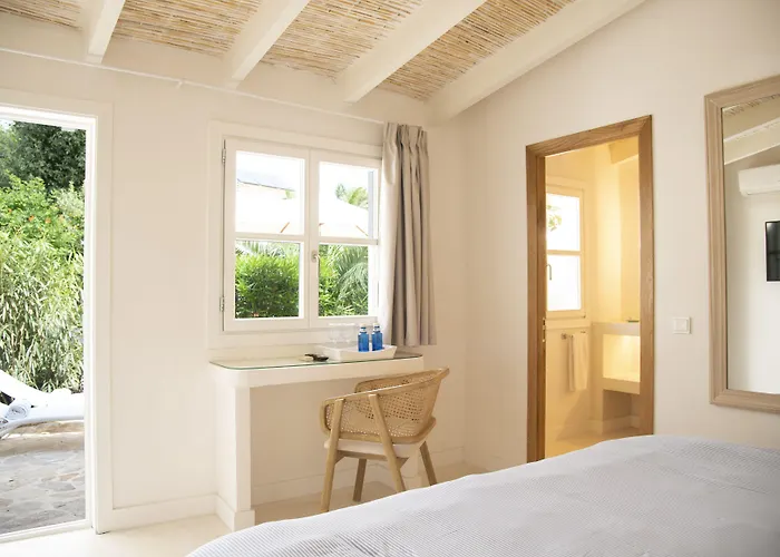 The Sea Club Szálloda 4*