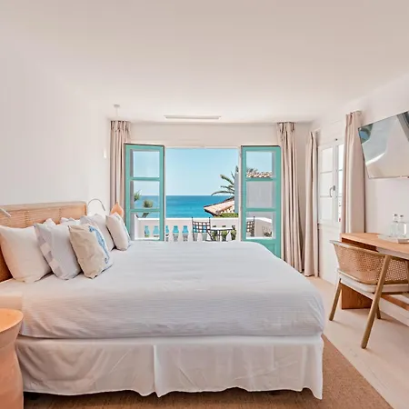 The Sea Club 4*