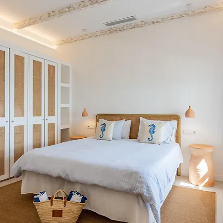 The Sea Club 칼라 라트자다