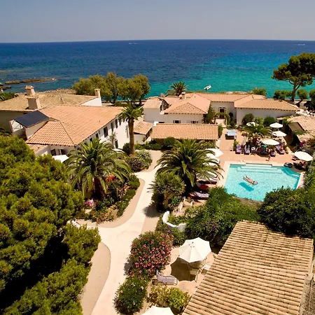 The Sea Club 칼라 라트자다